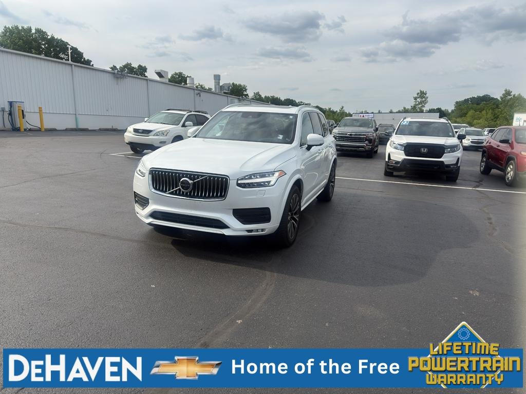 2022 Volvo XC90 T6 Momentum AWD's photo