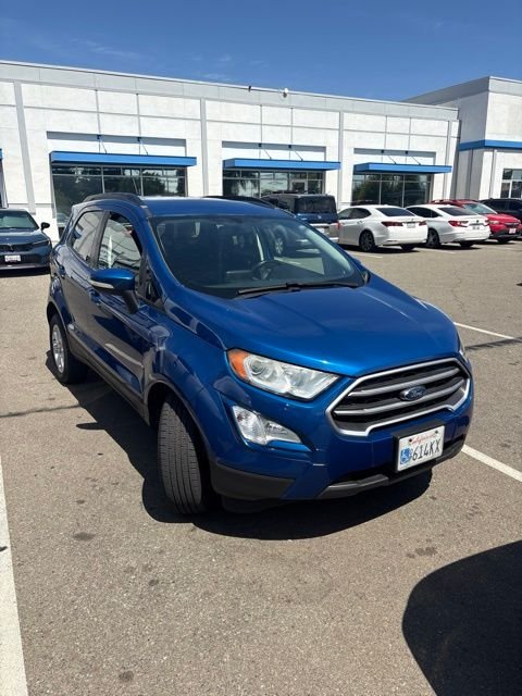 Used 2018 Blue Ford SE image 1