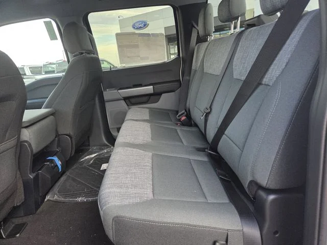New 2026 Oxford White Ford F-250® XLT image 34