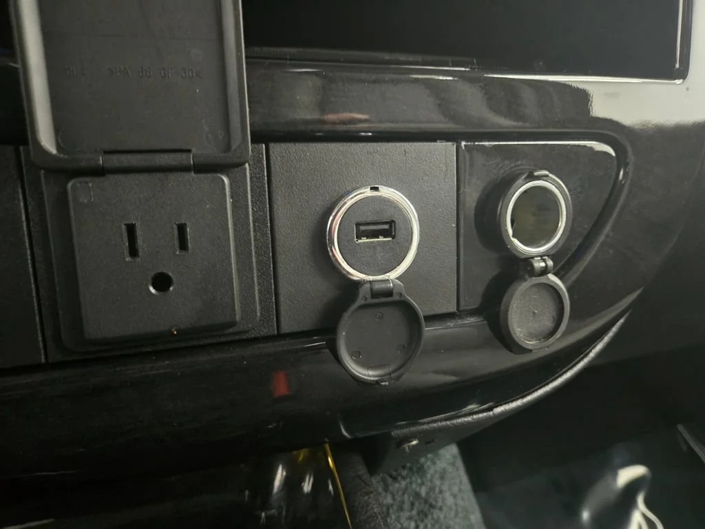 Used 2020 Summit White Chevrolet WT image 28