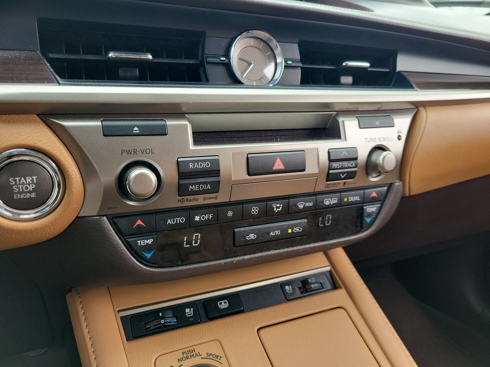 Used 2016 Matador Red Mica Lexus 350 image 25