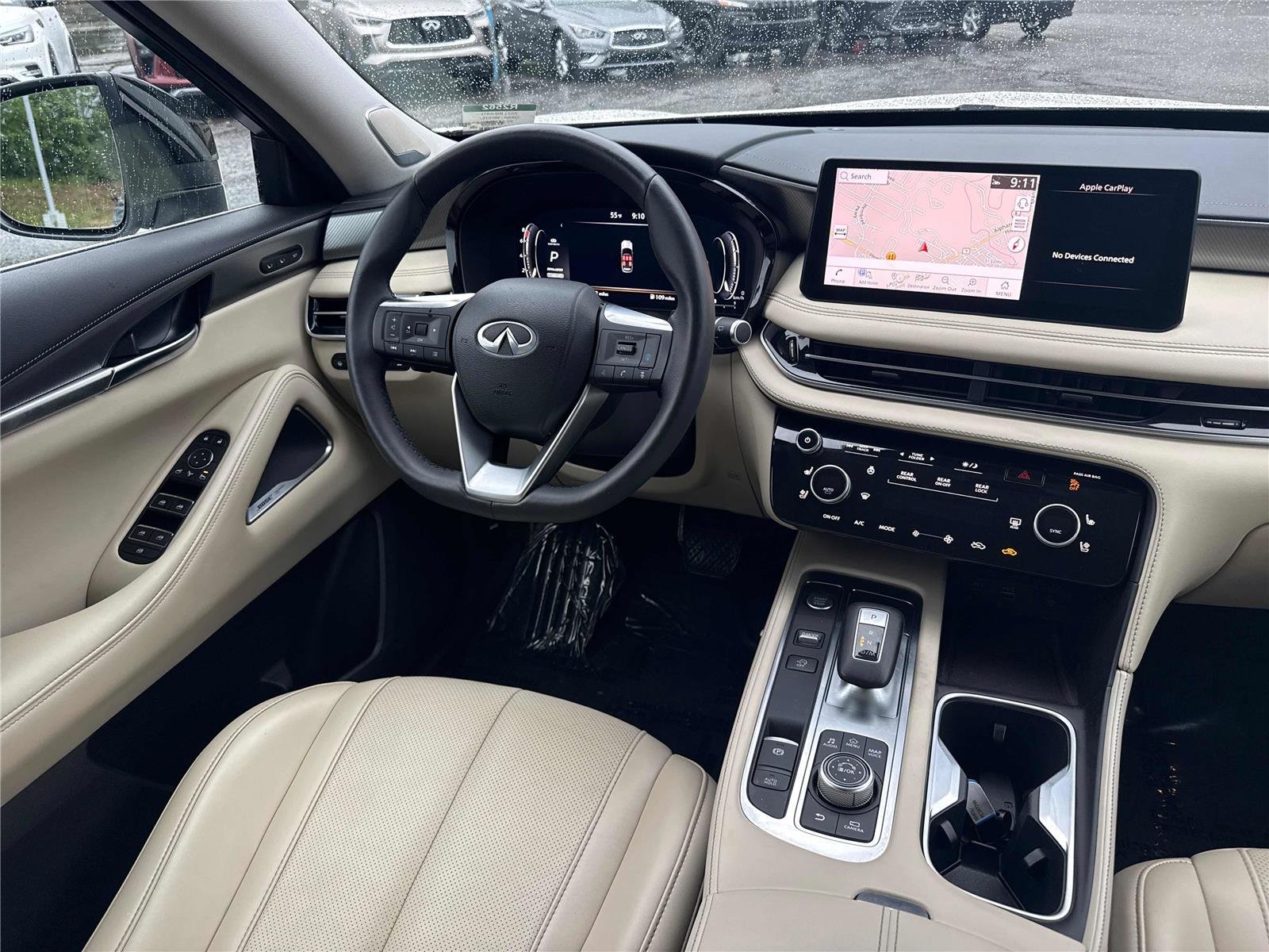 Used 2023 Majestic White INFINITI LUXE image 14
