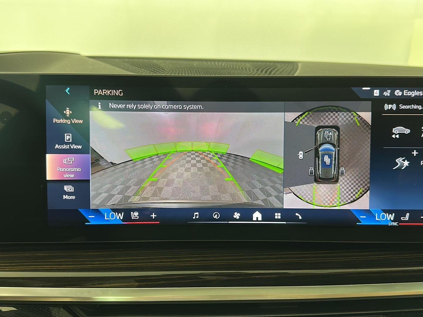 New 2026 Manhattan Green Metallic BMW xDrive50e image 22