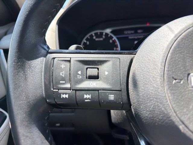 Used 2023 Caspian Blue Metallic Nissan SV image 21
