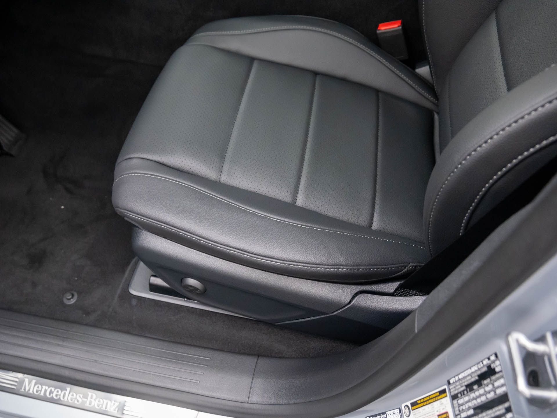New 2026 Cirrus Silver Metallic Mercedes-Benz GLE 450 Coupe image 13