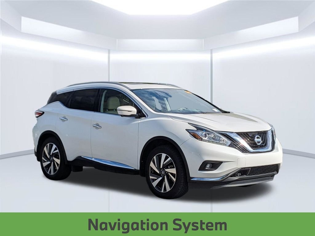 Used 2018 White Nissan Platinum image 10