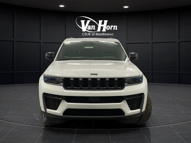 New 2026 Bright White Clear-Coat Exterior Paint Jeep Altitude image 12