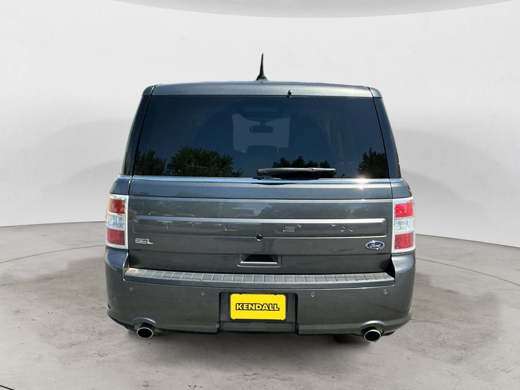 Used 2019 Gray Ford SEL image 6