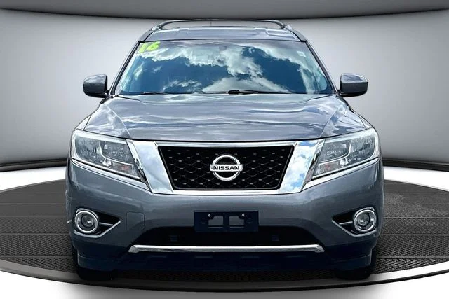 Used 2016 Nissan Pathfinder SV with VIN 5N1AR2MMXGC664314 for sale in Kansas City