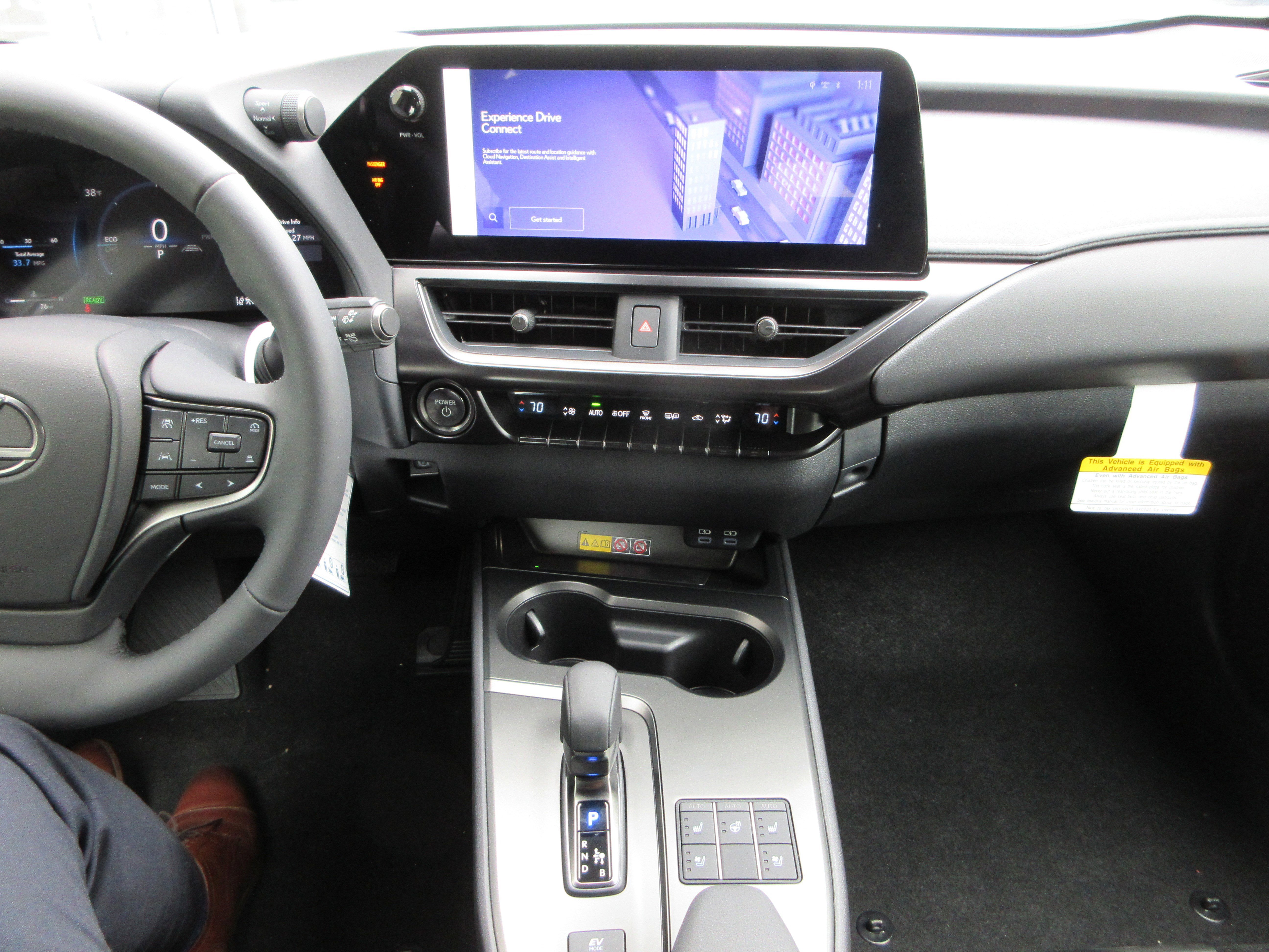2025 Lexus UX 300h Premium - Photo 34