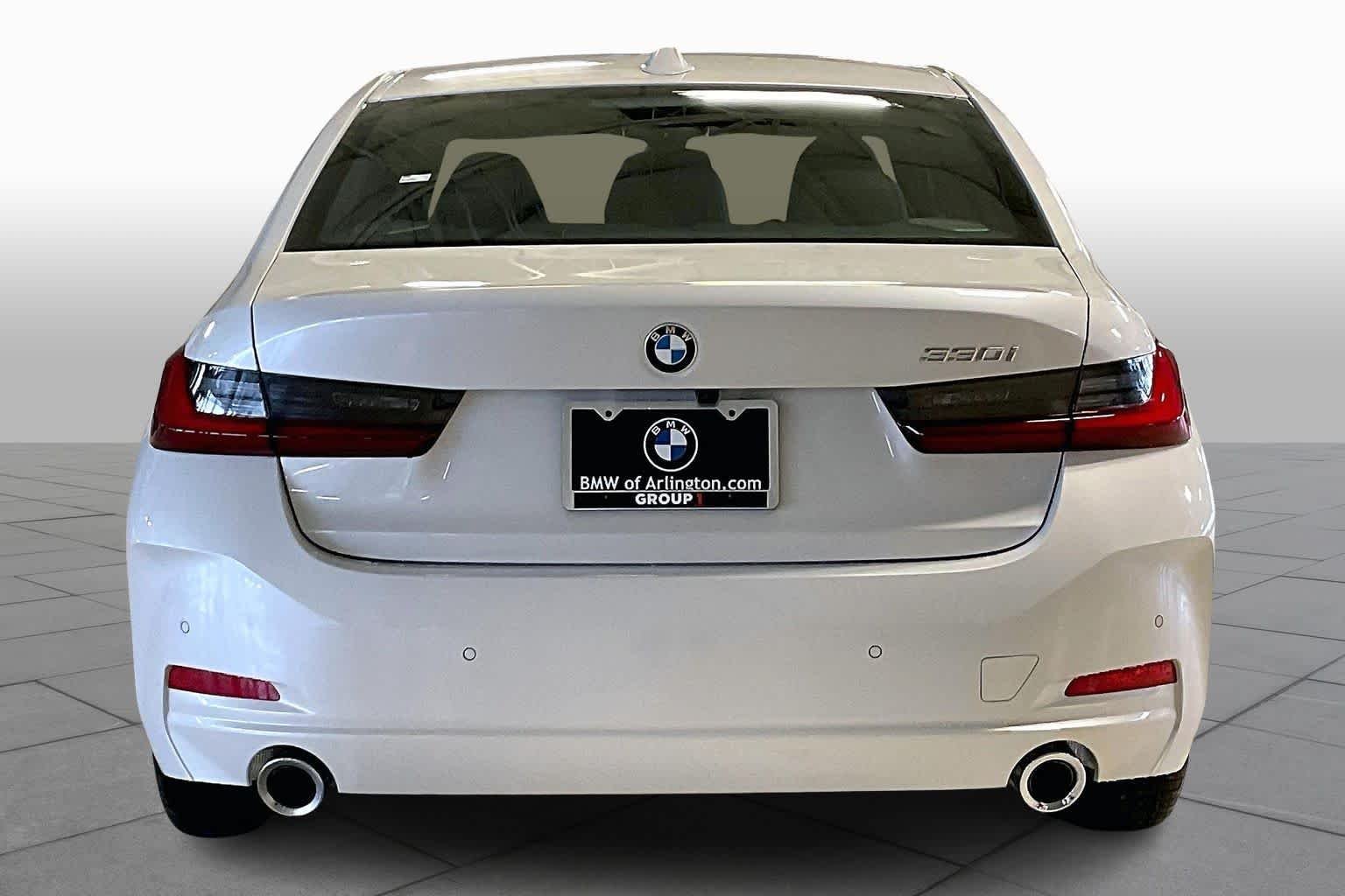New 2026 Mineral White Metallic BMW 330i NA image 4