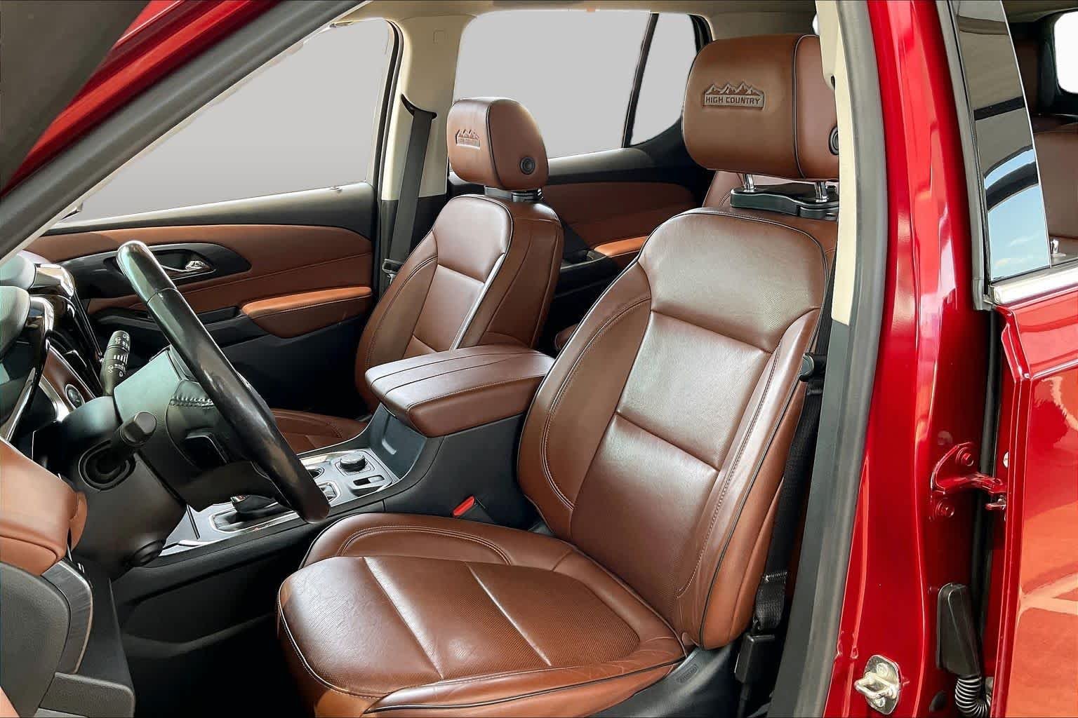 Used 2019 Cajun Red Tintcoat Chevrolet High Country image 8
