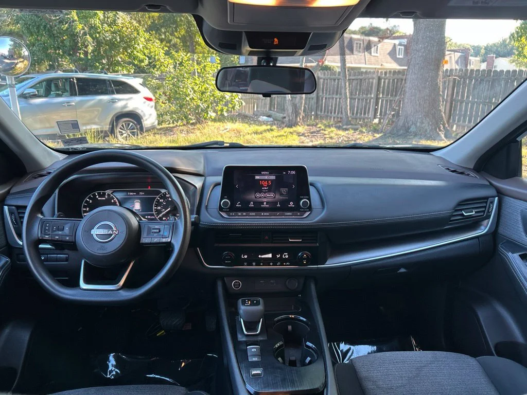 Used 2023 Black Nissan SV image 29