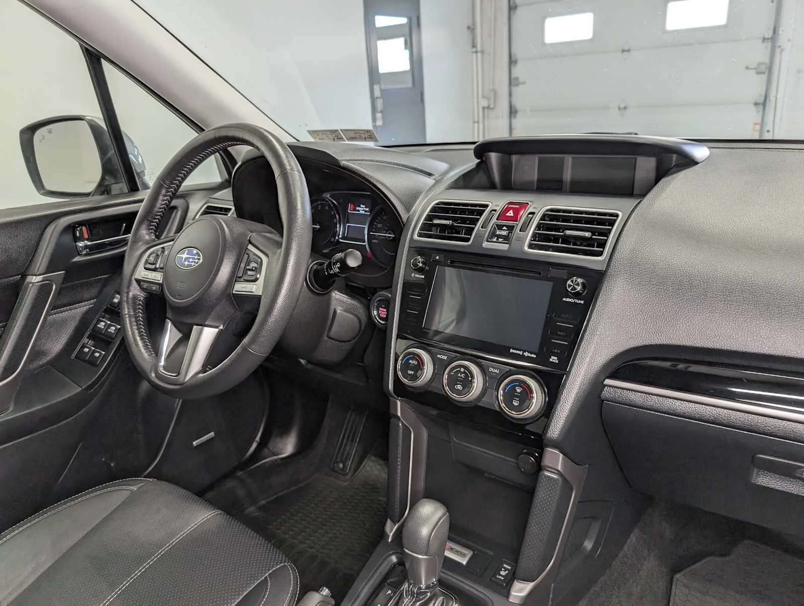 Used 2017 Ice Silver Metallic Subaru Touring image 43