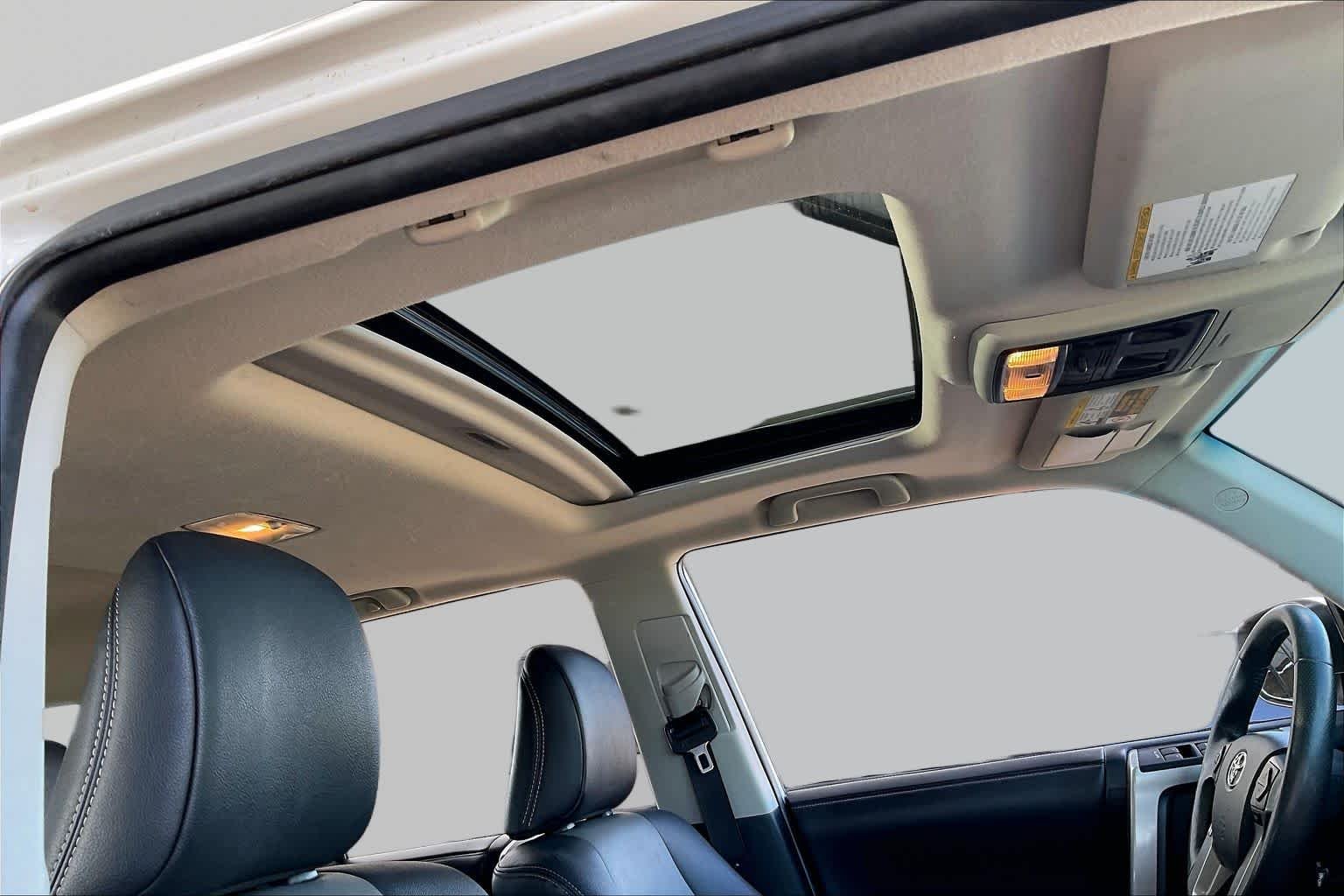 Used 2019 Super White Toyota SR5 image 14