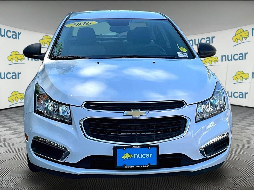 Used 2016 White Chevrolet LS image 2