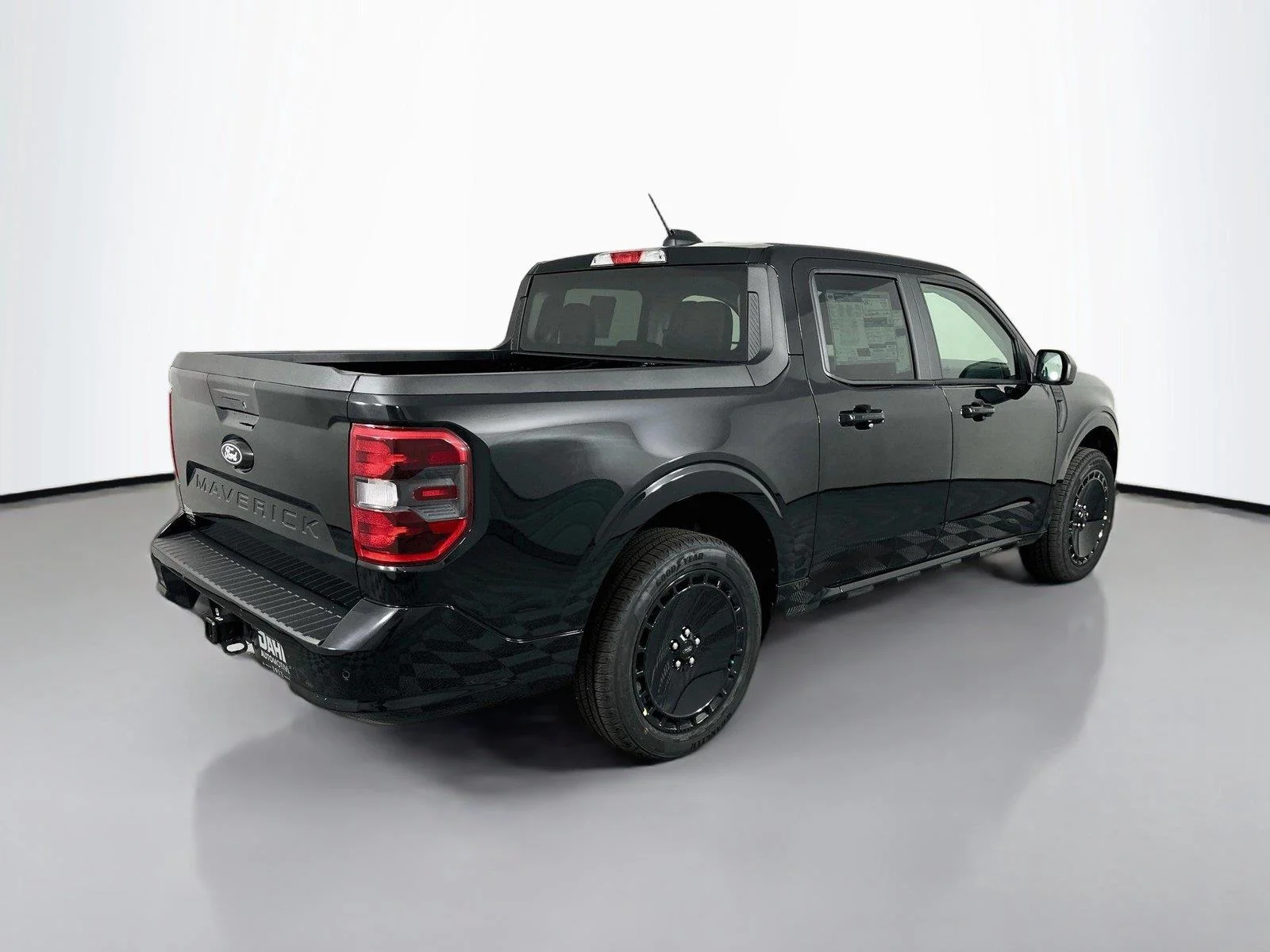 Used 2025 Shadow Black Ford Lobo image 7