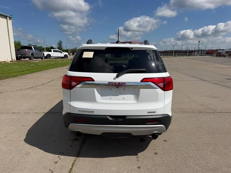 Used 2018 SUMMIT WHITE GMC SLT image 4