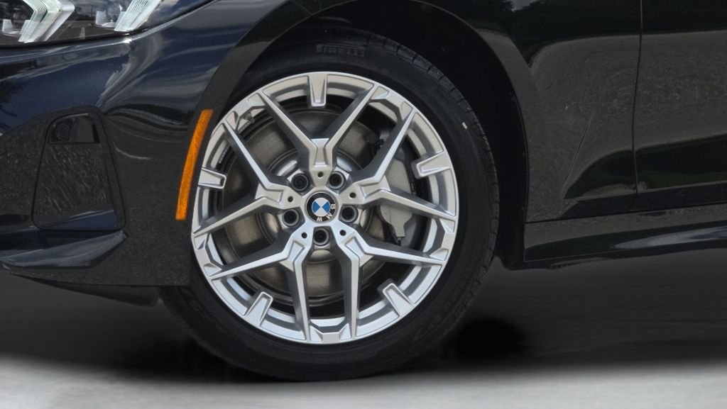 2026 BMW 3 Series 330i - Photo 26