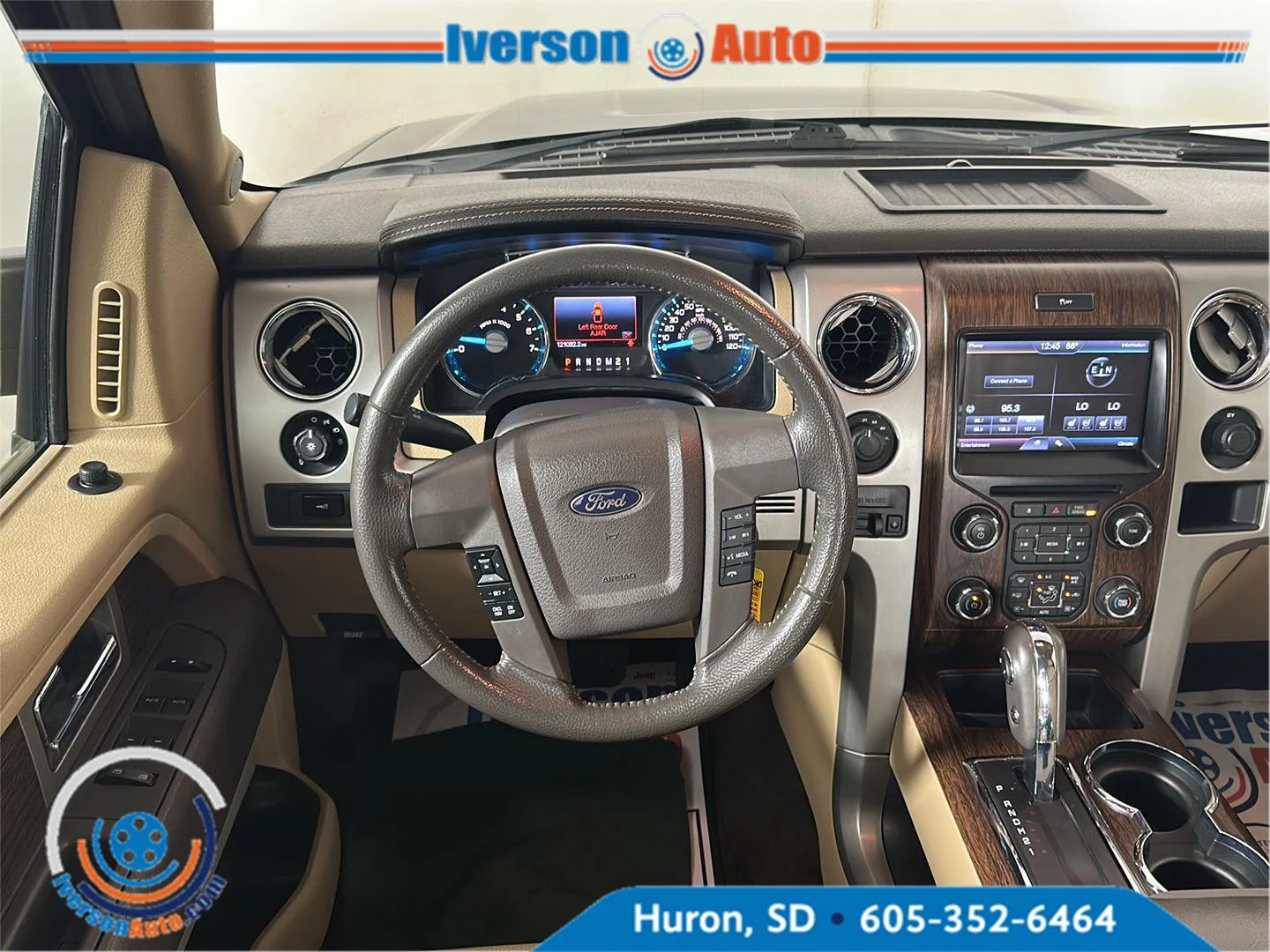 Used 2013 Green Gem Metallic/Pale Adobe Metallic Ford Lariat image 20