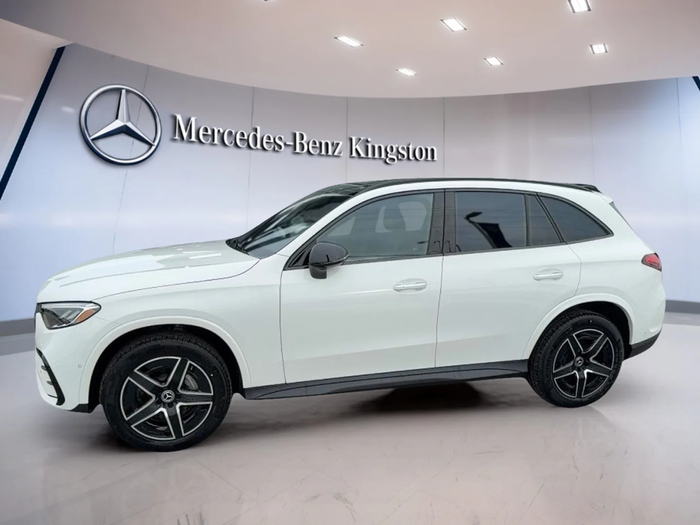 New 2026 White Mercedes-Benz 300 4matic Suv image 5