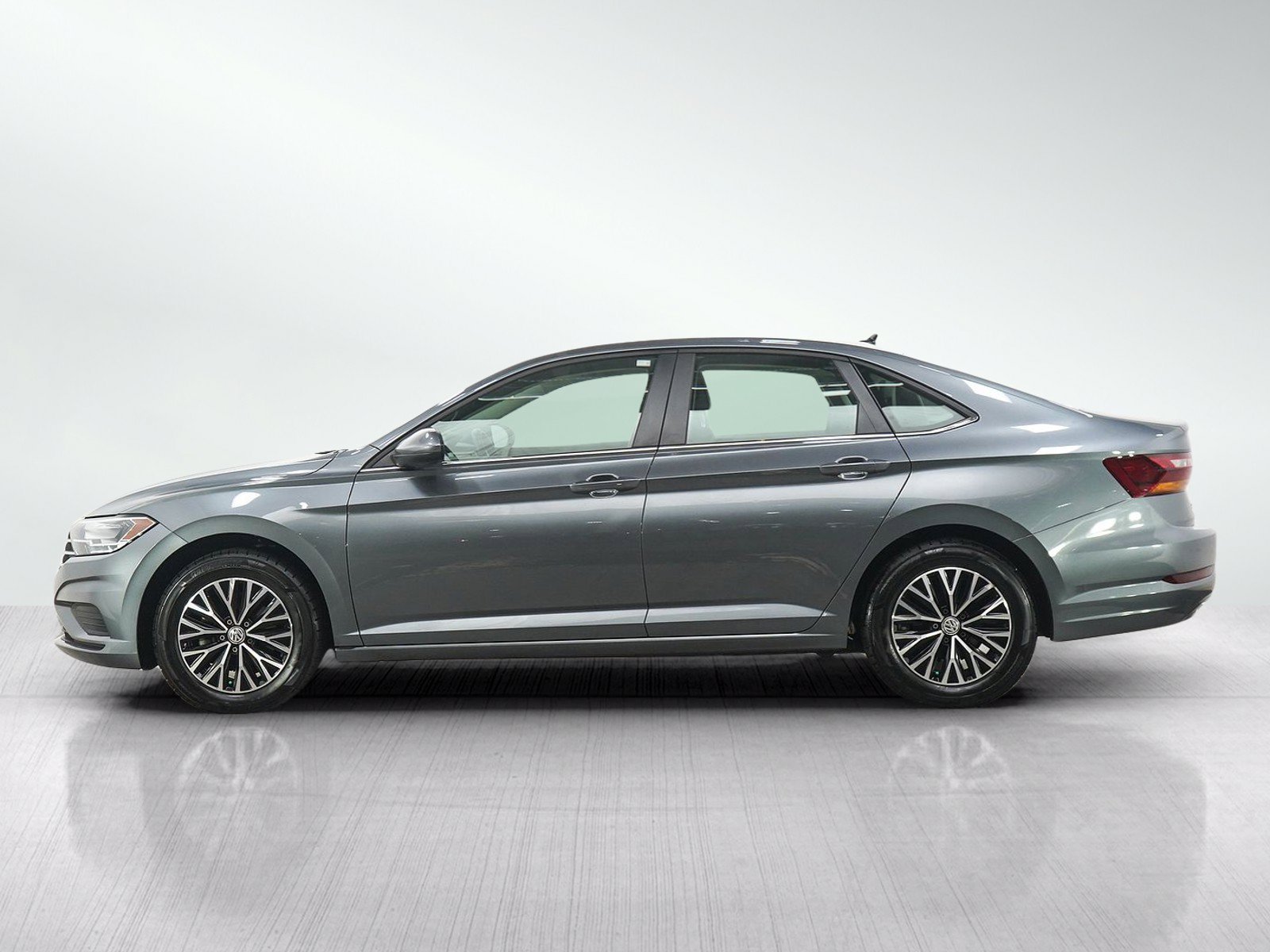 Used 2019 Volkswagen Jetta SE with VIN 3VWC57BU7KM032822 for sale in Minneapolis, Minnesota