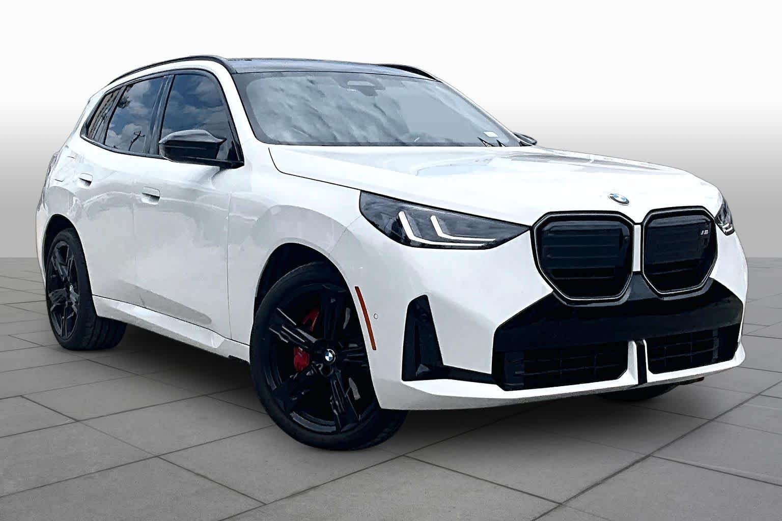 Used 2026 Alpine White BMW M50 xDrive image 2