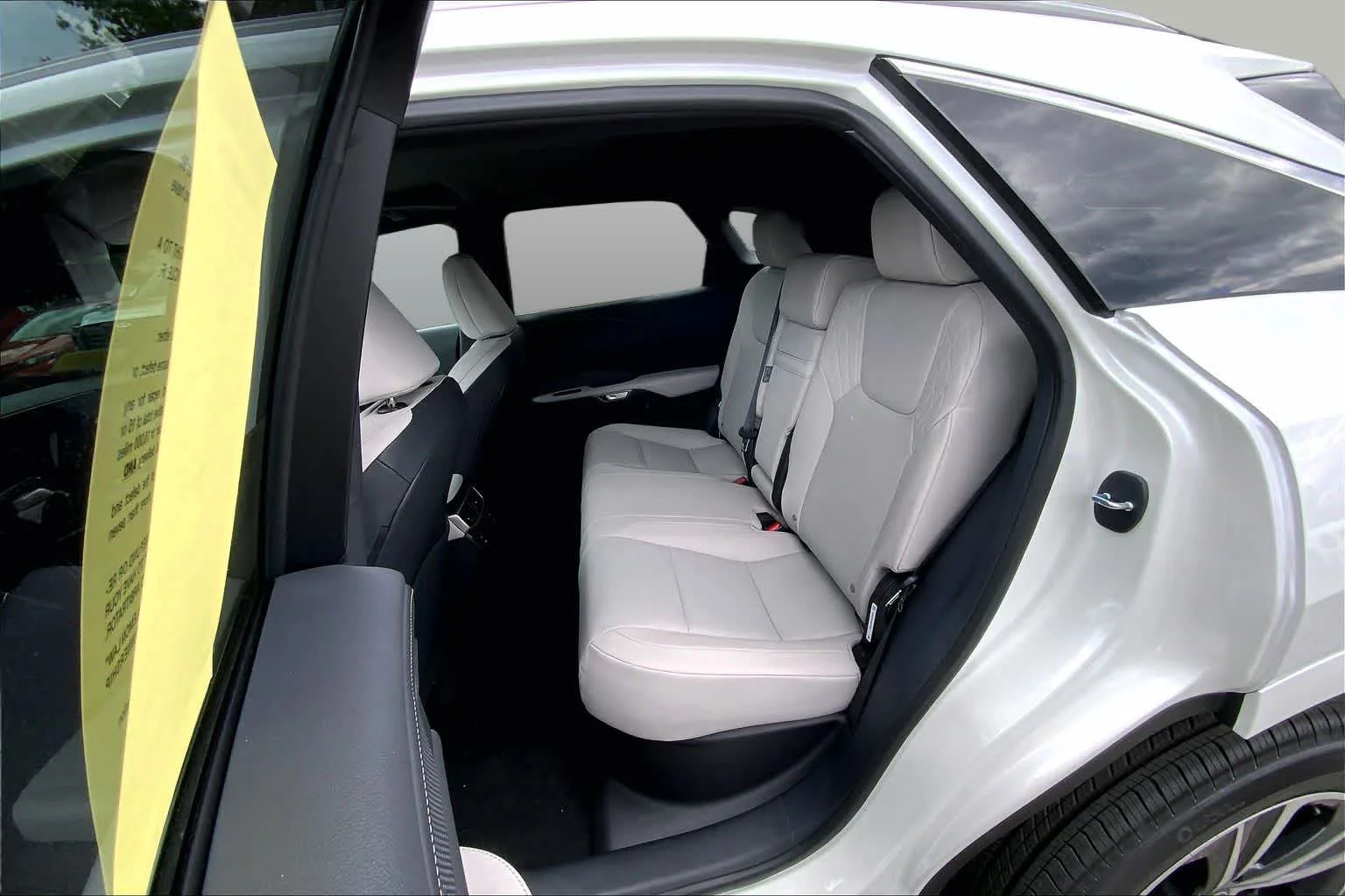 New 2026 Eminent White Pearl Lexus Premium image 21