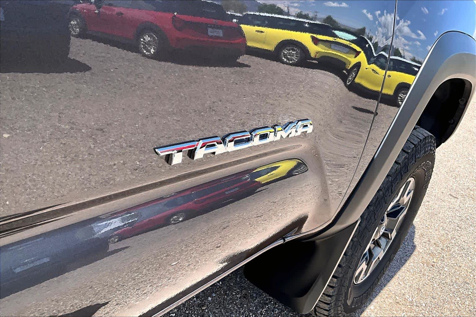 Used 2018 Magnetic Gray Metallic Toyota TRD Off Road image 8