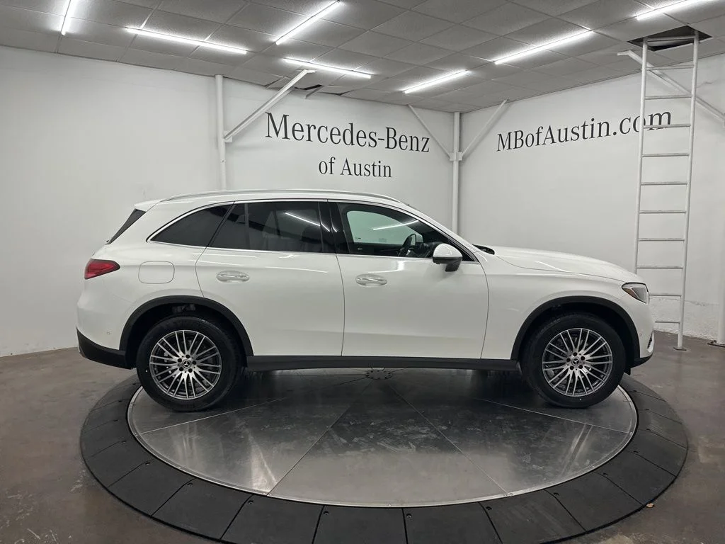 Used 2026 White Mercedes-Benz GLC 300 image 8