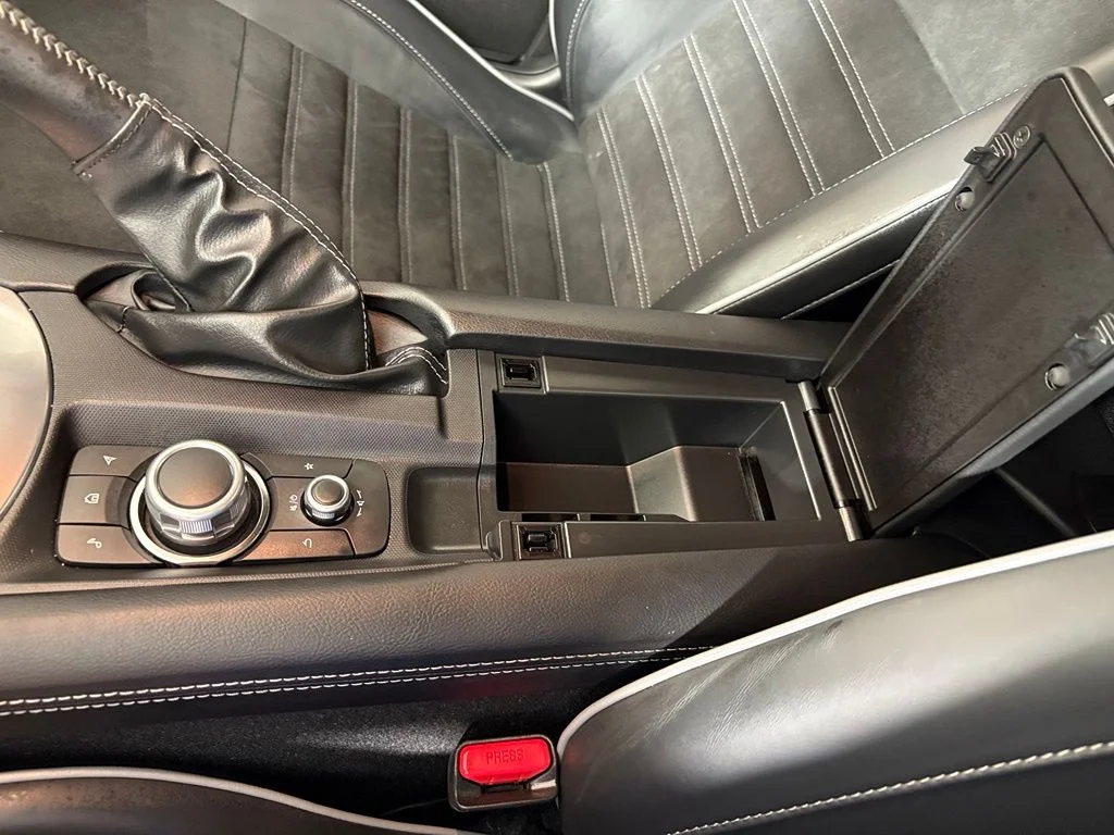 Used 2025 Red Mazda Club image 34