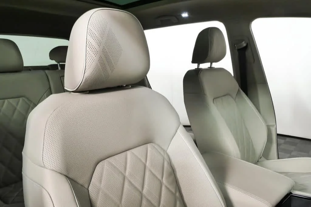 New 2026 Pure Gray Volkswagen 2.0T SEL Premium R-Line image 23