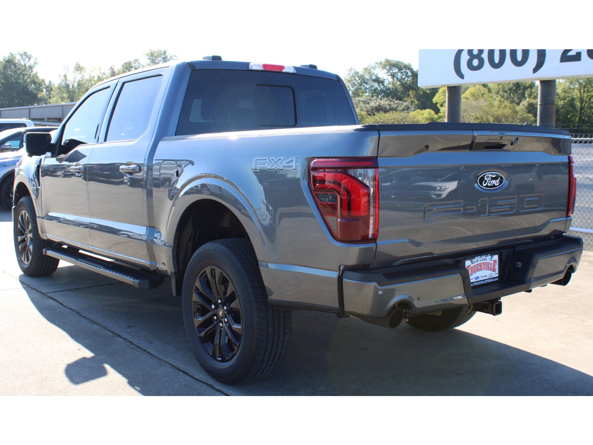 New 2026 Carbonized Gray Metallic Ford LARIAT image 22