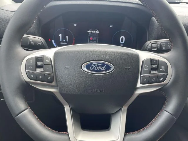 New 2026 Carbonized Gray Metallic Ford Active image 12