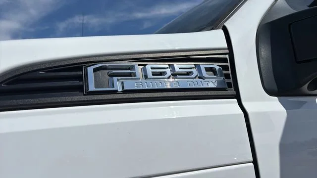 Used 2022  Ford NA image 42
