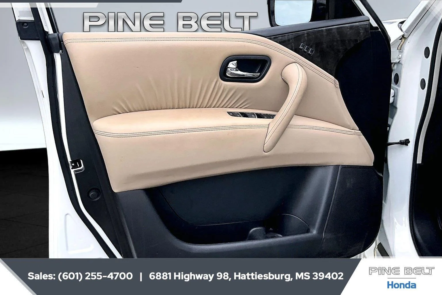 Used 2023 Aspen White Tricoat Nissan Platinum image 17