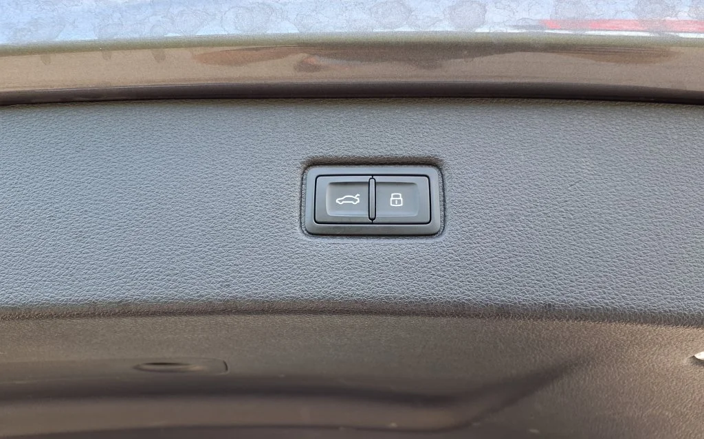 Used 2025 White Audi 55 Premium Plus image 12