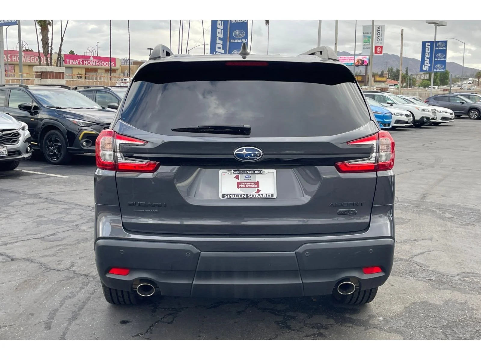 Used 2024 Magnetite Gray Metallic Subaru Onyx Edition image 4