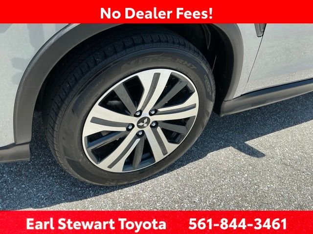 Used 2024 Gray Mitsubishi 2.0 ES image 47