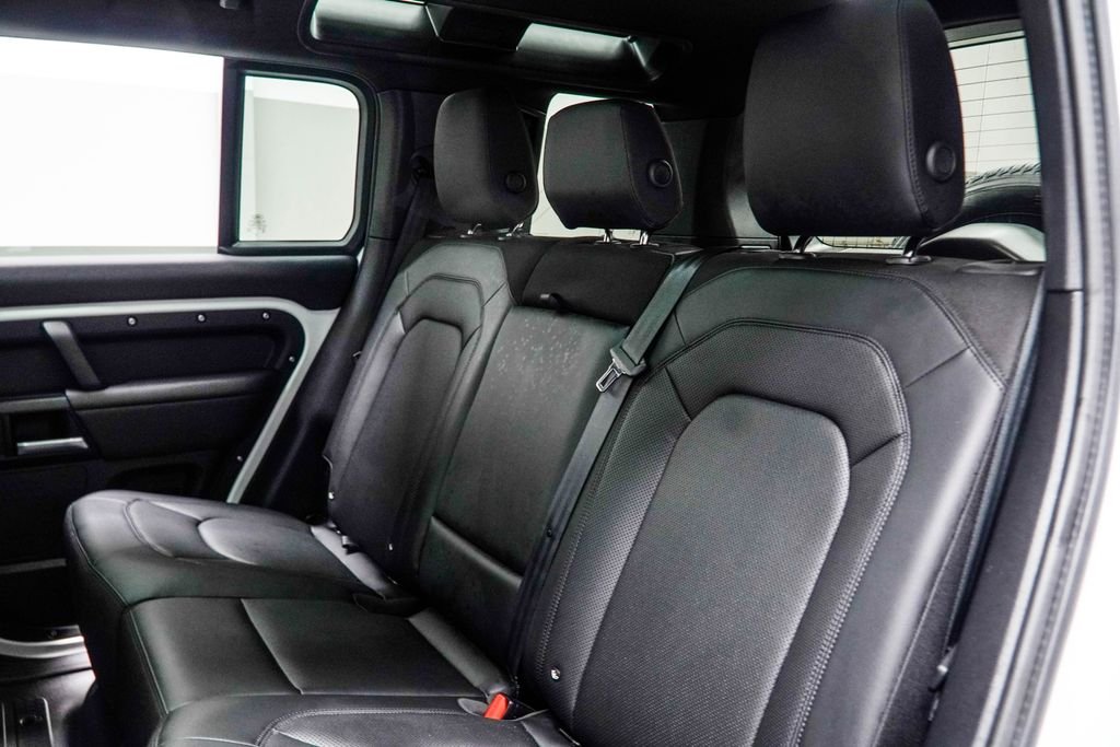 Used 2025 White Land Rover S image 45