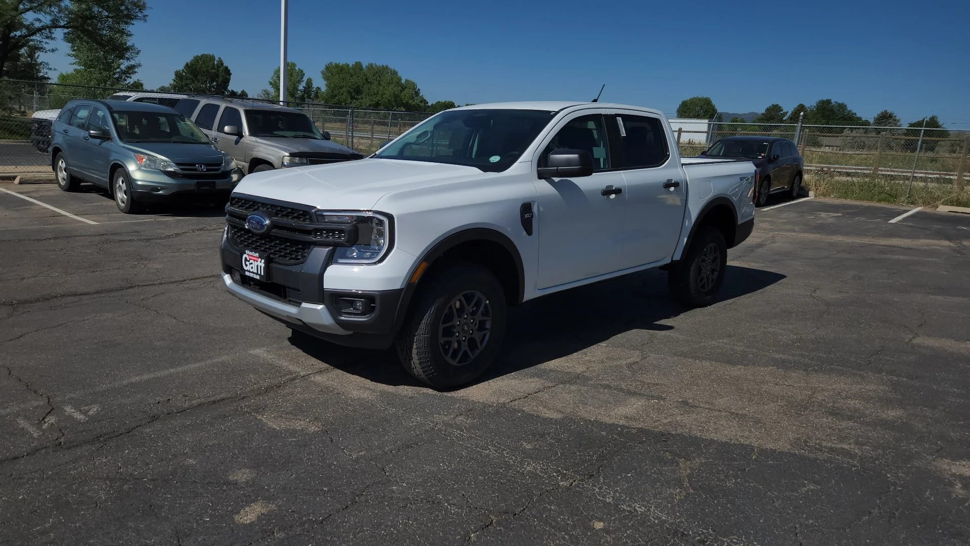 New 2026 Oxford White Ford XLT image 2