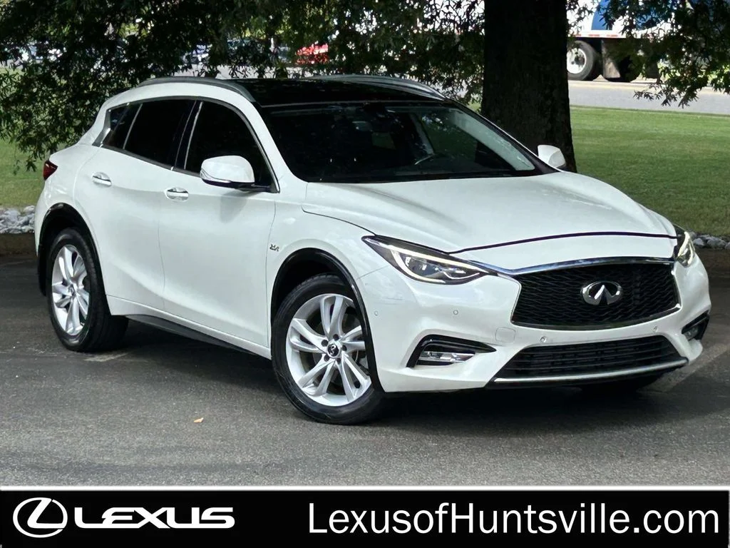 Used 2018 White INFINITI Premium image 1