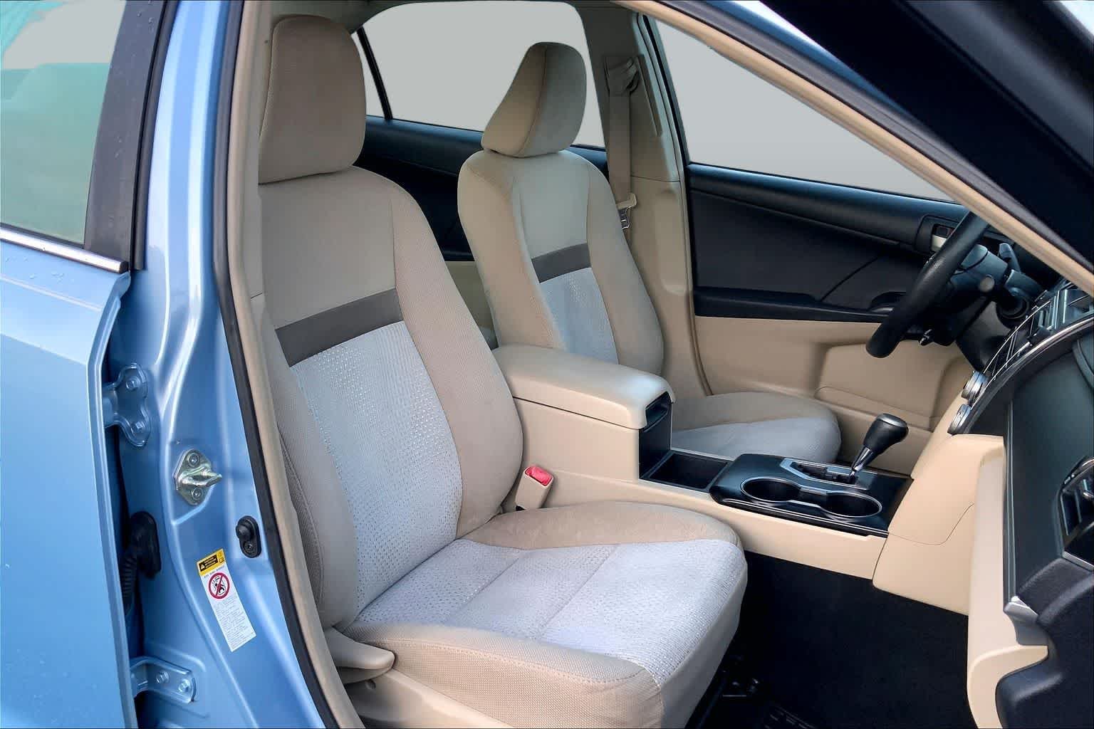 Used 2012 CLEARWATER BLUE META Toyota L image 9