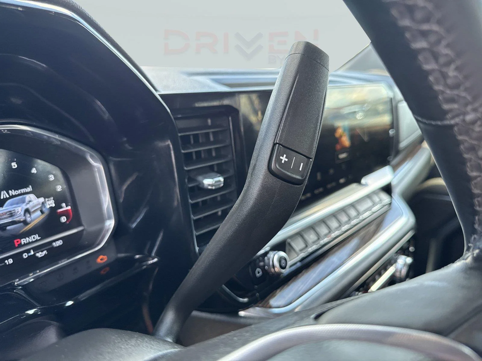 Used 2023 TITANIUM RUSH METALLIC GMC Elevation image 26