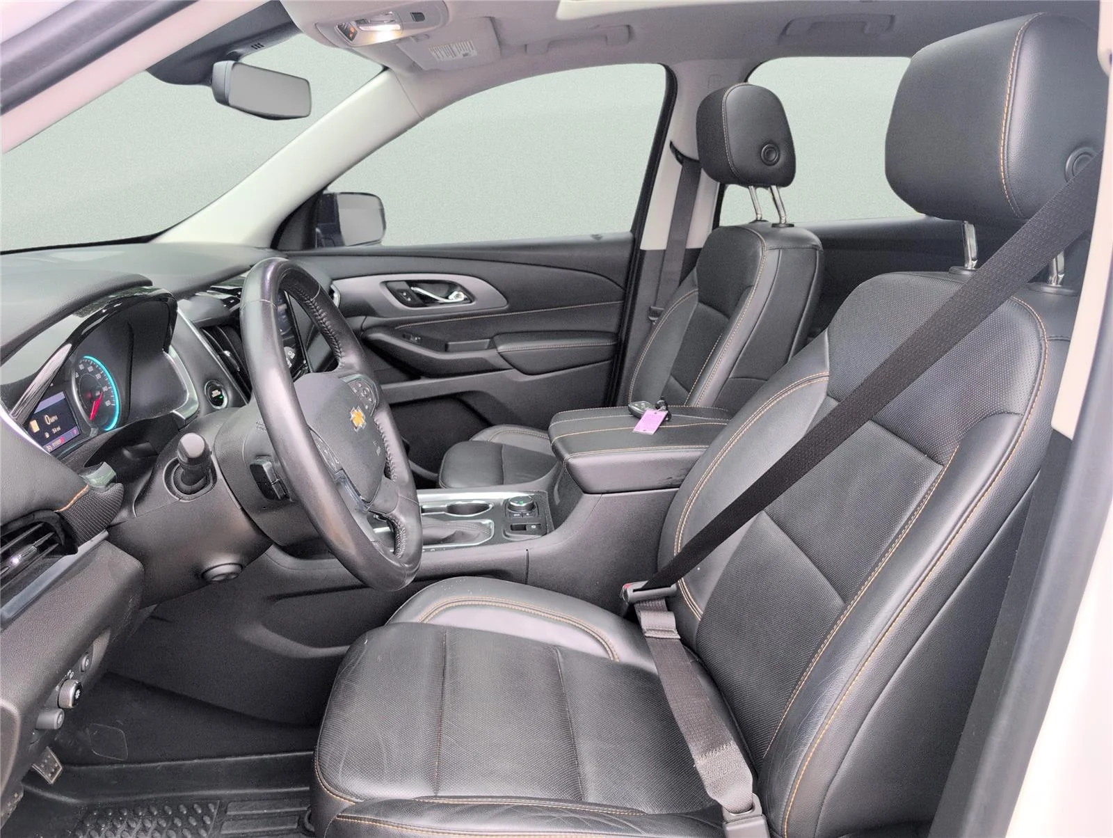 Used 2021 Iridescent Pearl Tricoat Chevrolet Premier image 14