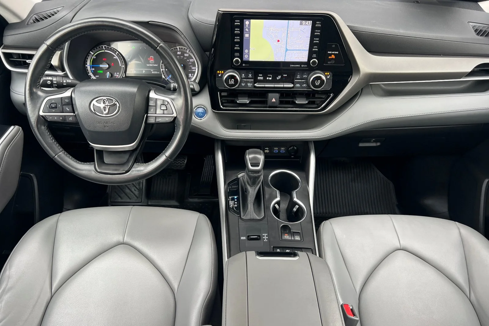 Used 2022 Moon Dust Toyota Hybrid XLE image 14