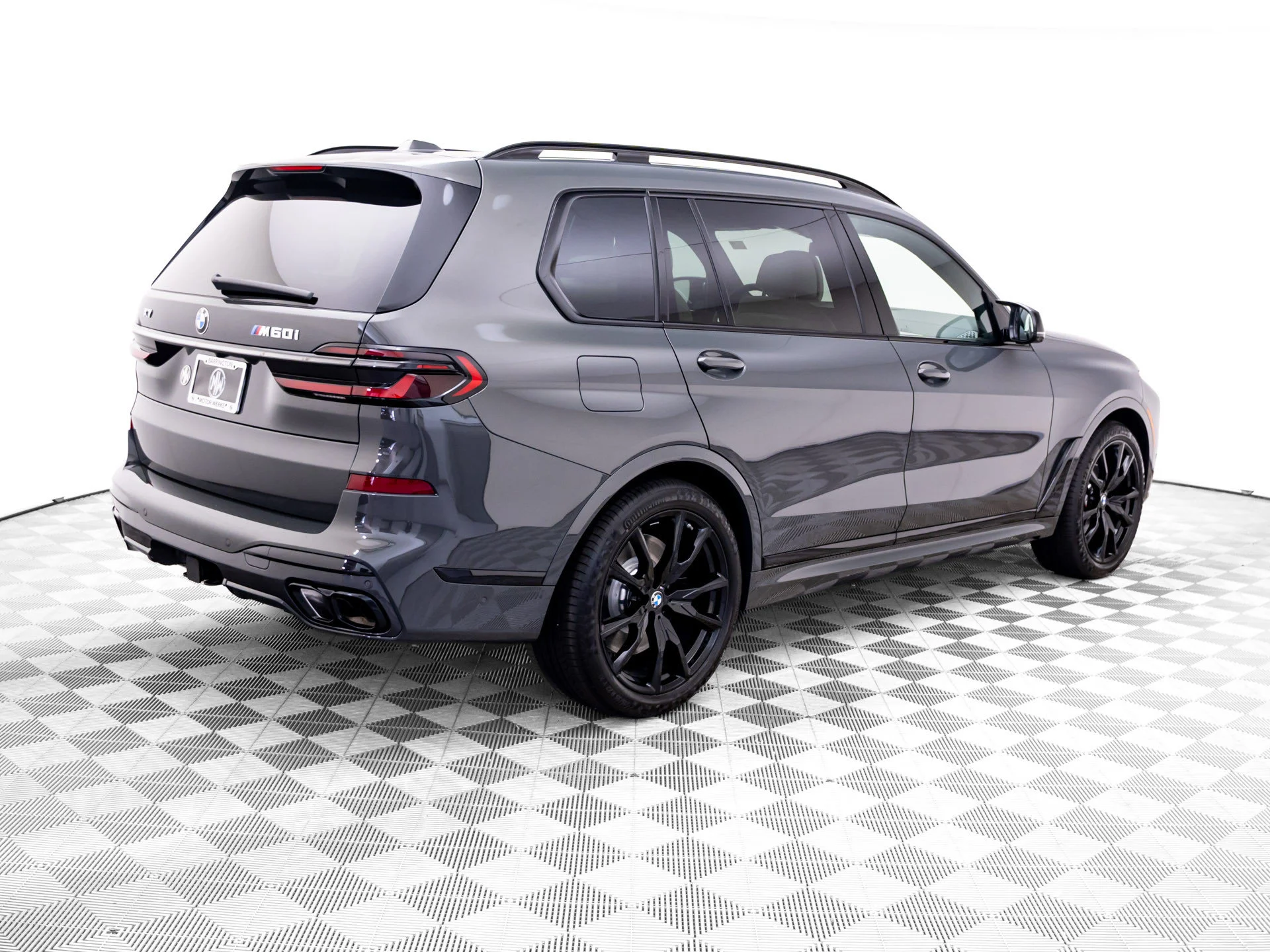 New 2027 Gray BMW M60i image 6