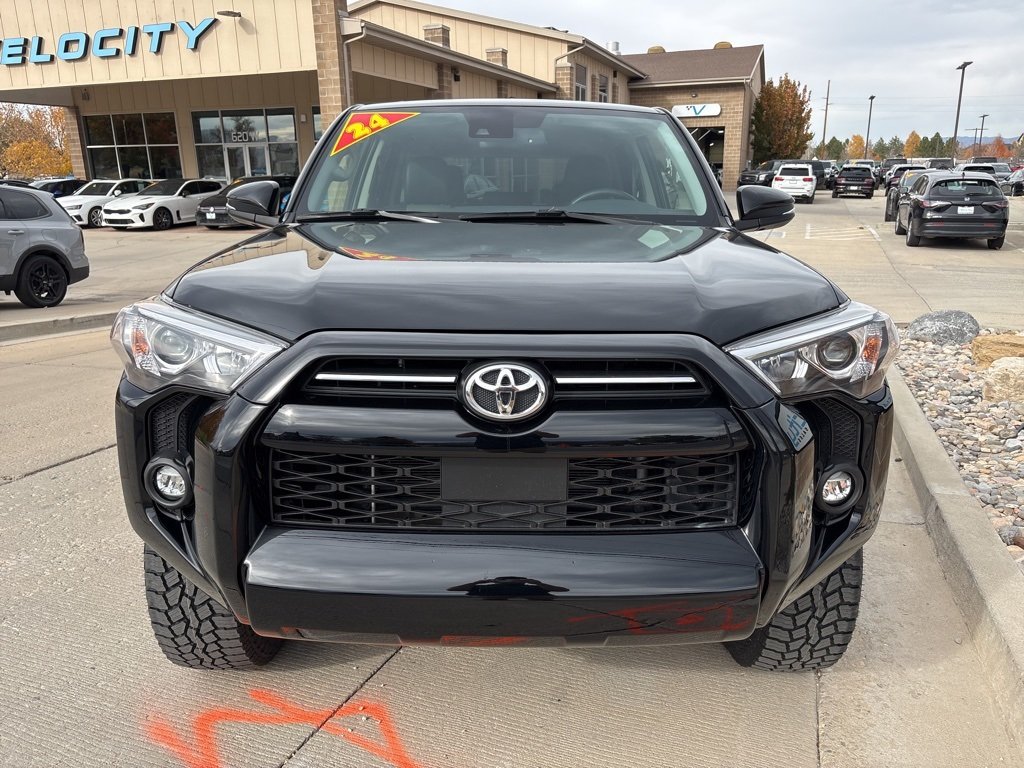 2024 Toyota 4Runner SR5 Premium photo 2