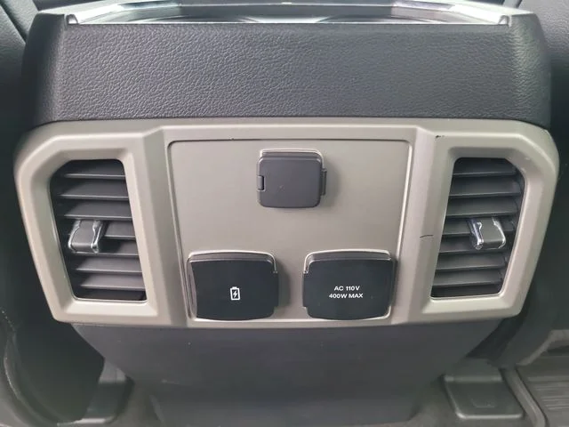 Used 2020 White Ford Lariat image 16