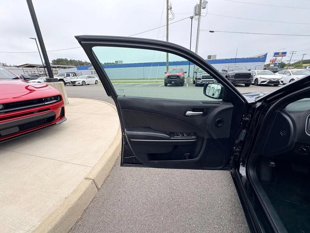 Used 2020 Black Dodge SXT image 14